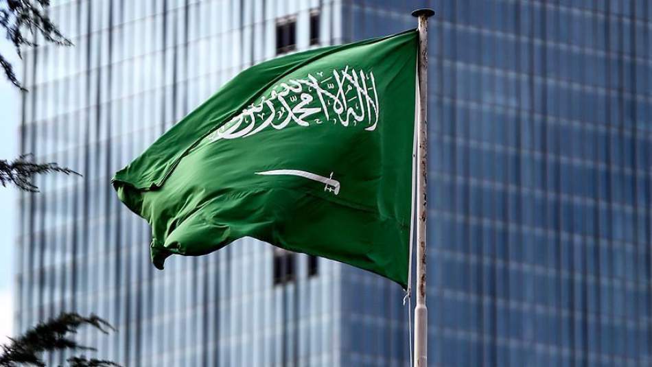 Suudi Arabistan: Cidde'deki Petrol Deposu Yangınının Sebebi Roketli Terör Saldırısı