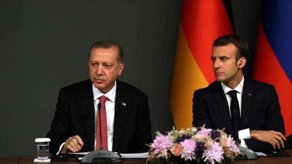 Cumhurbaşkanı Erdoğan, Fransa Cumhurbaşkanı ile Telefonda Görüştü