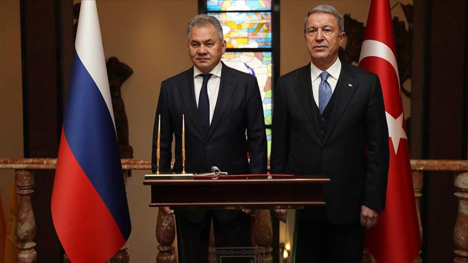 Milli Savunma Bakanı Akar Rus Mevkidaşı ile Telefonda Görüştü