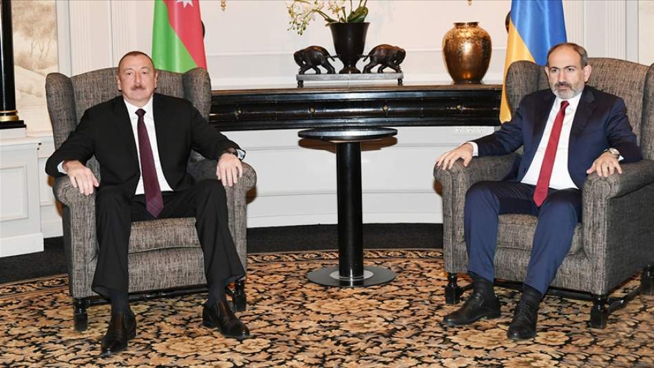 Aliyev ve Paşinyan, AB Konseyi Başkanı Michel ile Görüştü