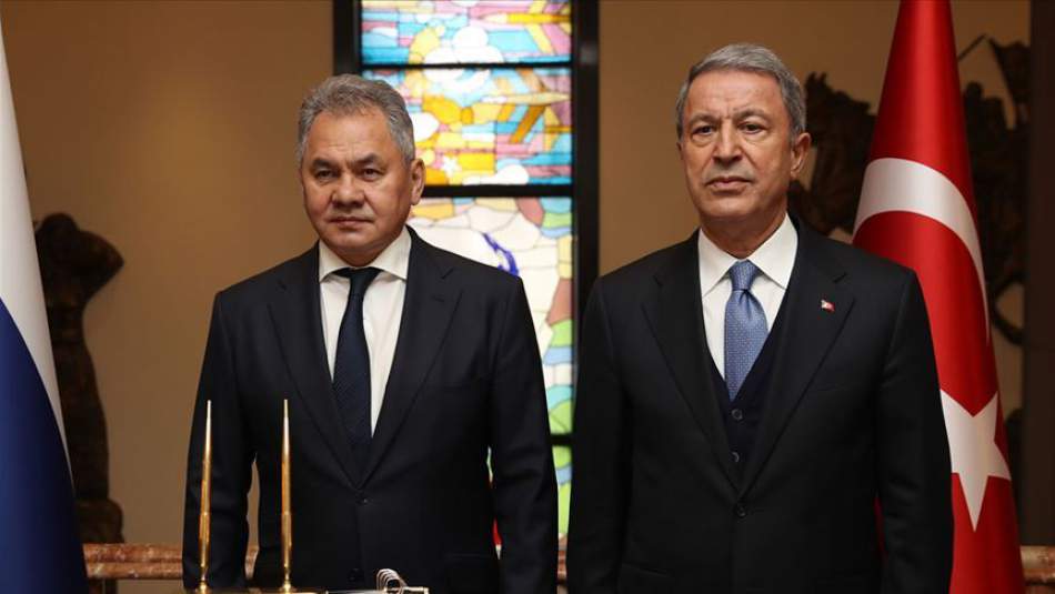 Bakan Akar, Rus Mevkidaşı Şoygu ile Telefonda Görüştü