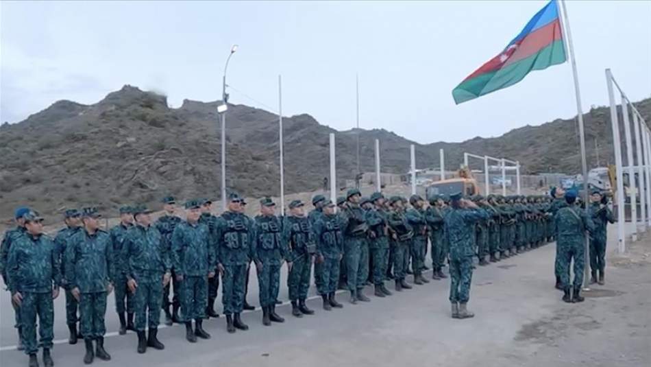 Laçın Koridoru'nun Başlangıcındaki Sınır Kontrol Noktasında Azerbaycan Bayrağı Göndere Çekildi