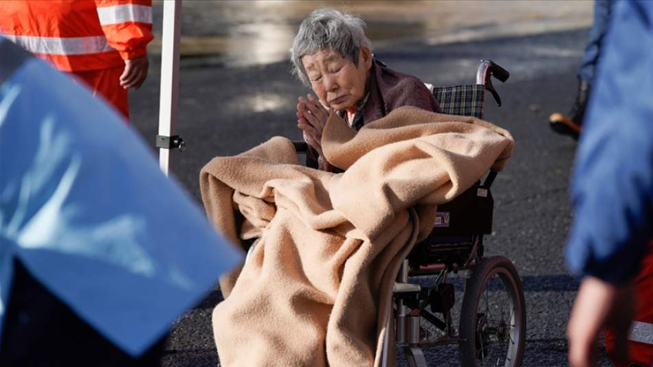 Japonya'da "Lupit Tayfunu" Alarmı : İnsanlar Tahliye Ediliyor