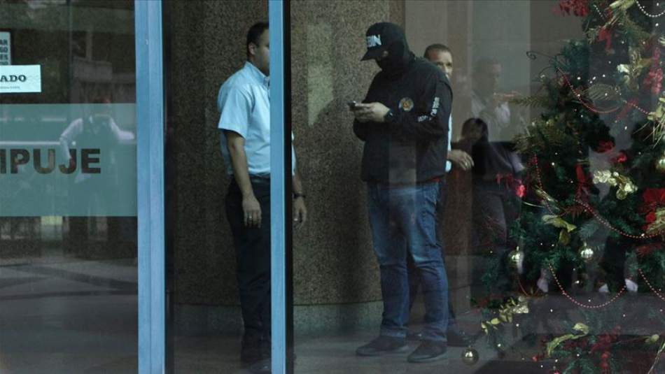 Venezuela'da Muhalif Lider Guaido'nun Ofisine Baskın İddiası