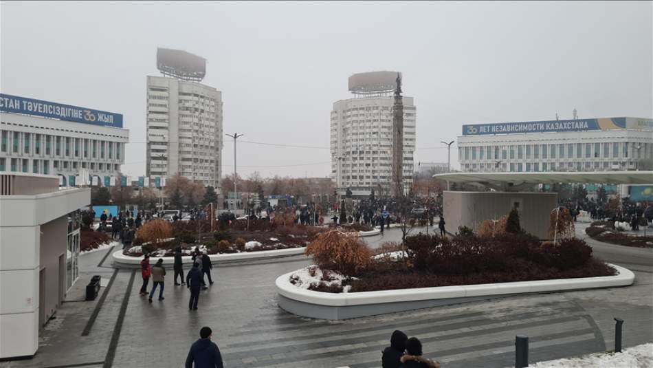 Kazakistan, Kırgızistan Sınırını Yabancıların Girişine Kapattı