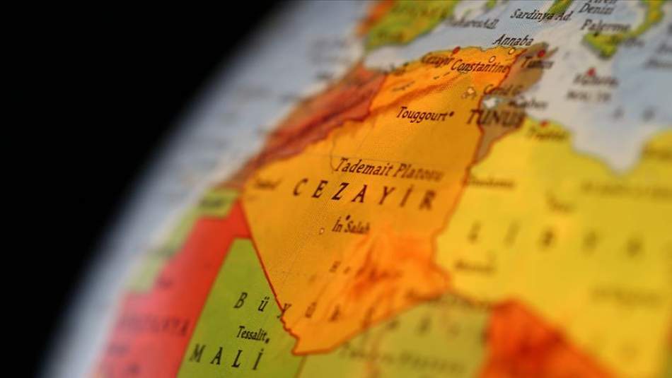 Cezayir Genelkurmay Başkanı: Hiçbir tehdit veya sindirmeyi kabul etmeyeceğiz