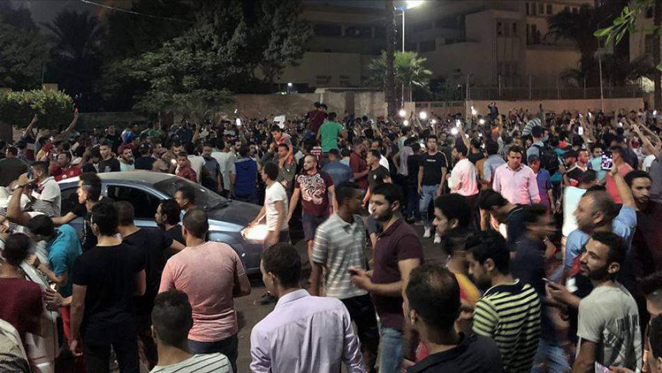 Mısır'da Sisi Karşıtları Sokağa Çıktı