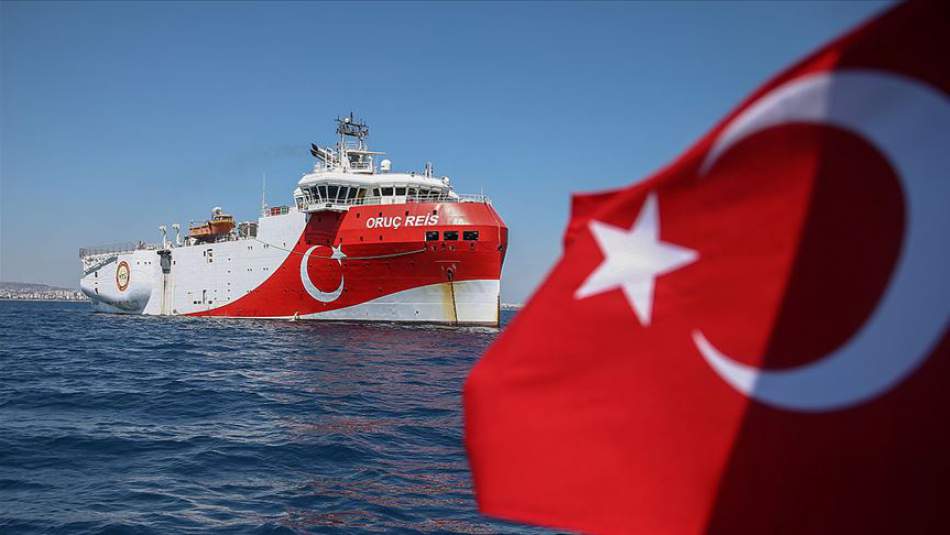 Türkiye Oruç Reis'le Güneyindeki Yunan-Rum-Mısır Kuşatmasını Kırıyor