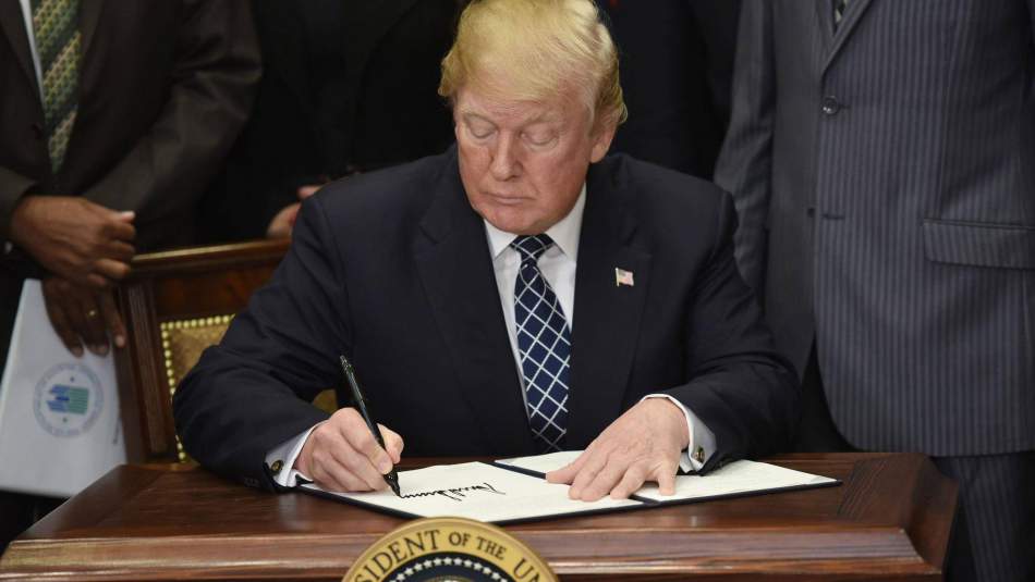 Trump Türkiye'ye F-35 teslimatını yasaklayan tasarıya imza attı