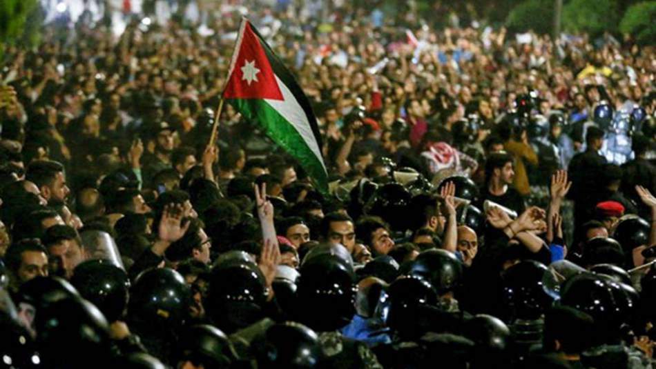 Ürdün'de istifaya rağmen protestolar durulmuyor