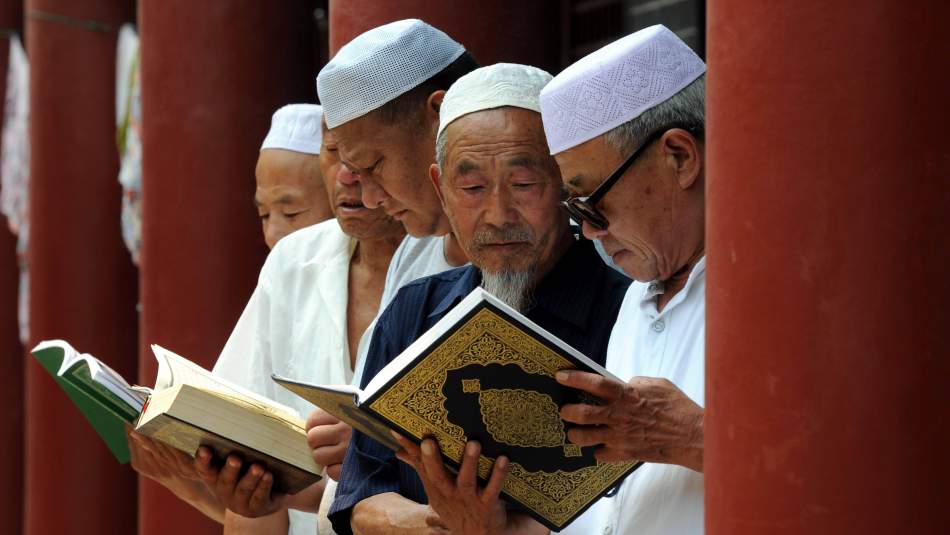 TDV dört kıtada 55 bin Kur'an-ı Kerim dağıtacak