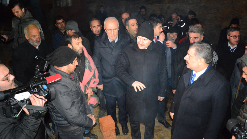 Bakanlar Soylu, Kurum ve Koca Deprem Bölgesi Elazığ'da