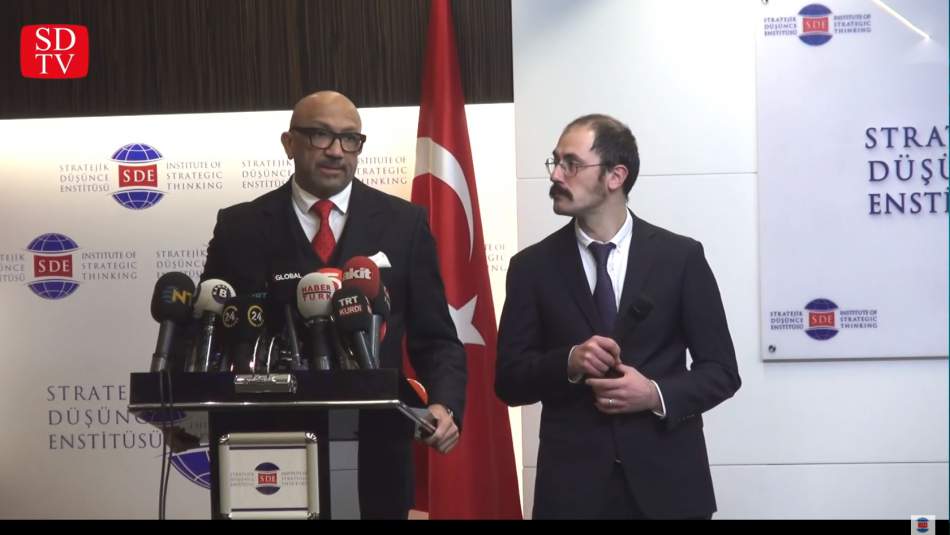 Venezuela'da Darbe Teşebbüsü Konferansı